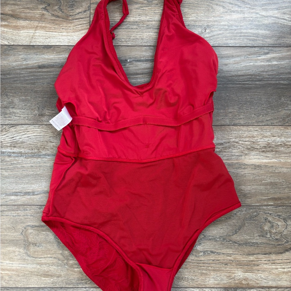Everyday Sunday Red Textured One-Piece Swimsuit | Size 8 | Button Detail - Picture 5 of 8